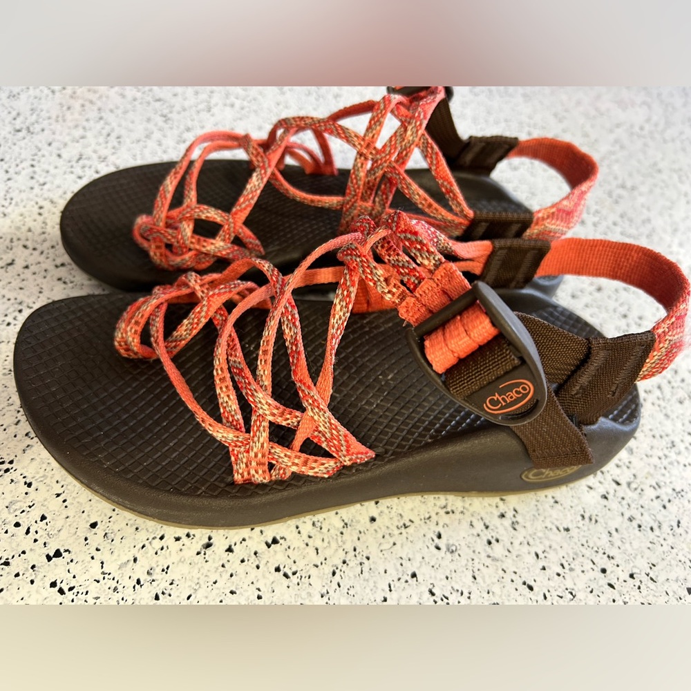 Chaco Women’s Sandals / Size 7 / Brown and Coral